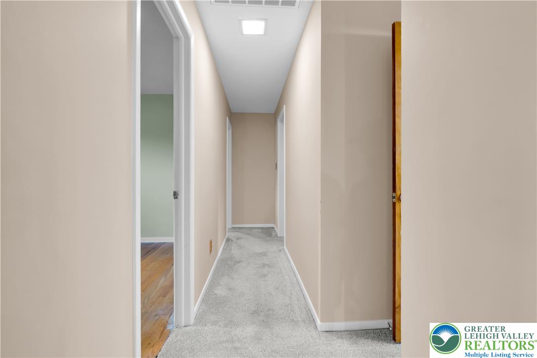 4245 Windsor Place Property Photo 24