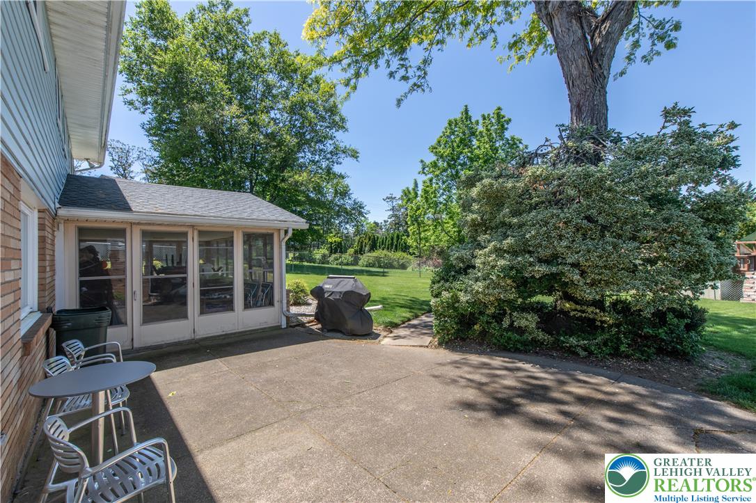 4245 Windsor Place Property Photo 44