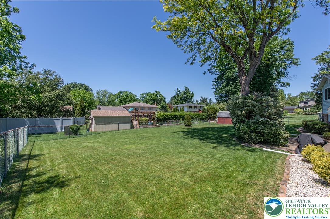4245 Windsor Place Property Photo 45