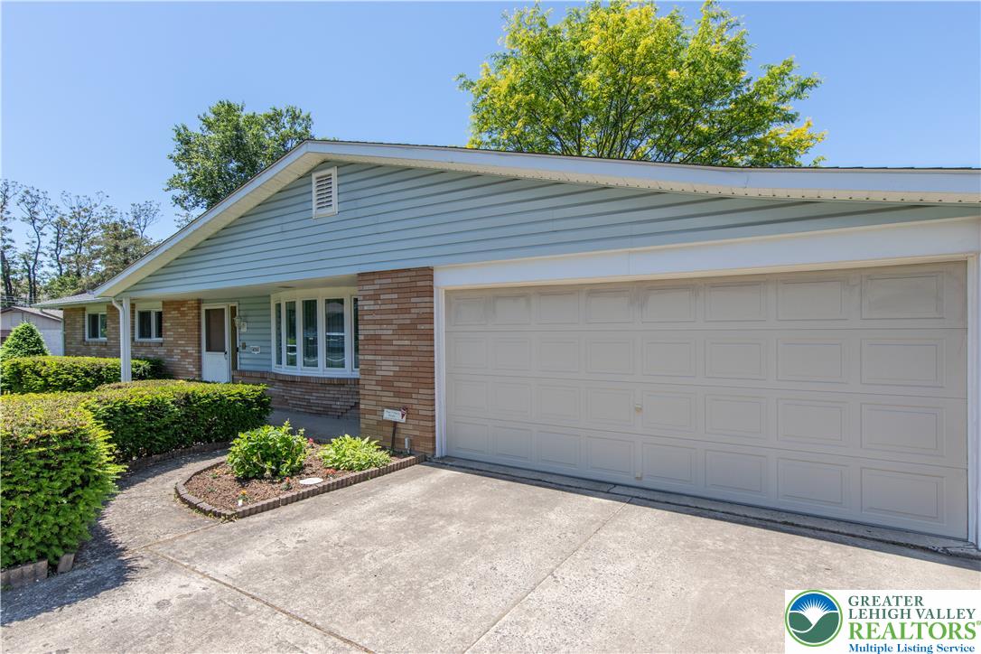 4245 Windsor Place Property Photo 46