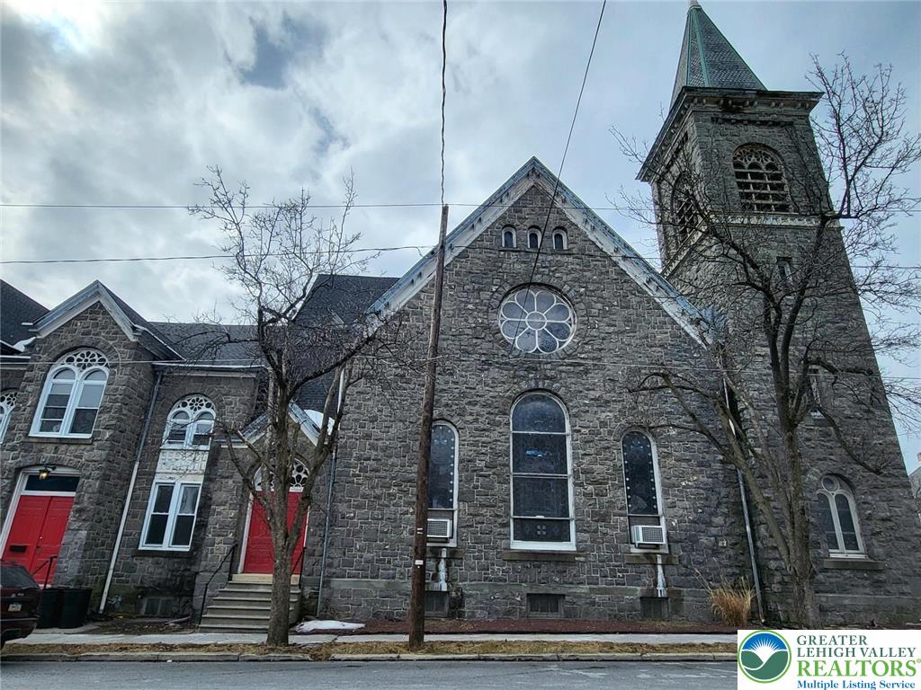 429 Walnut Street 1 Property Photo 10
