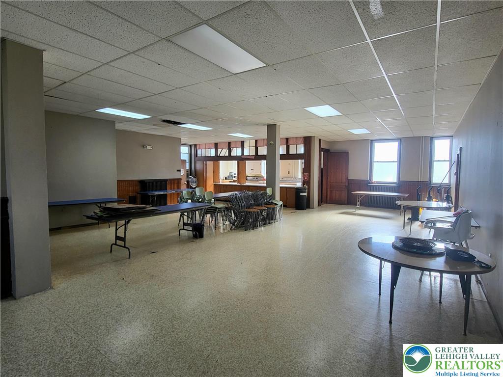 429 Walnut Street 2 Property Photo 5