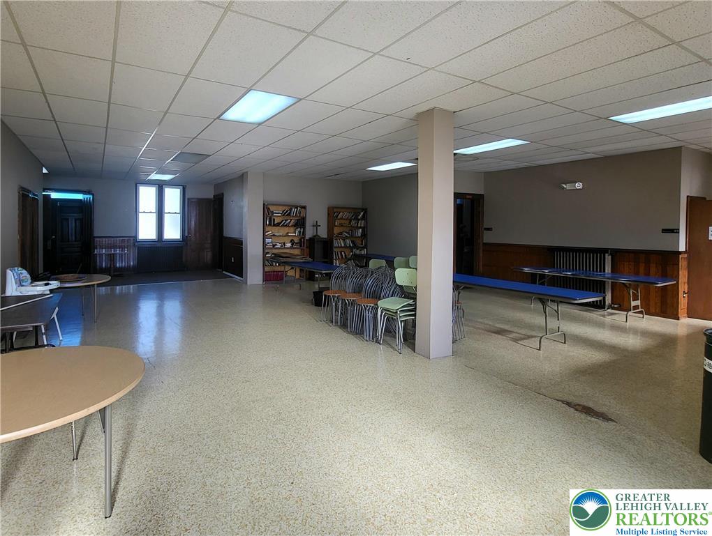 429 Walnut Street 2 Property Photo 6