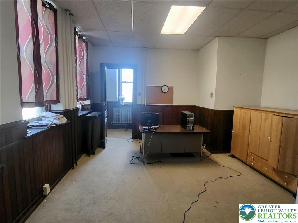 429 Walnut Street 2 Property Photo 9