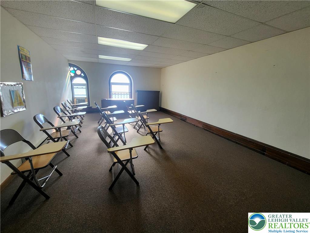 429 Walnut Street 2 Property Photo 10