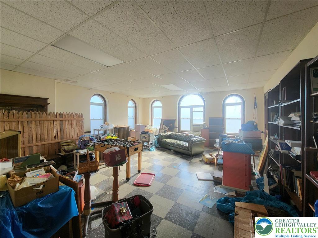 429 Walnut Street 2 Property Photo 12