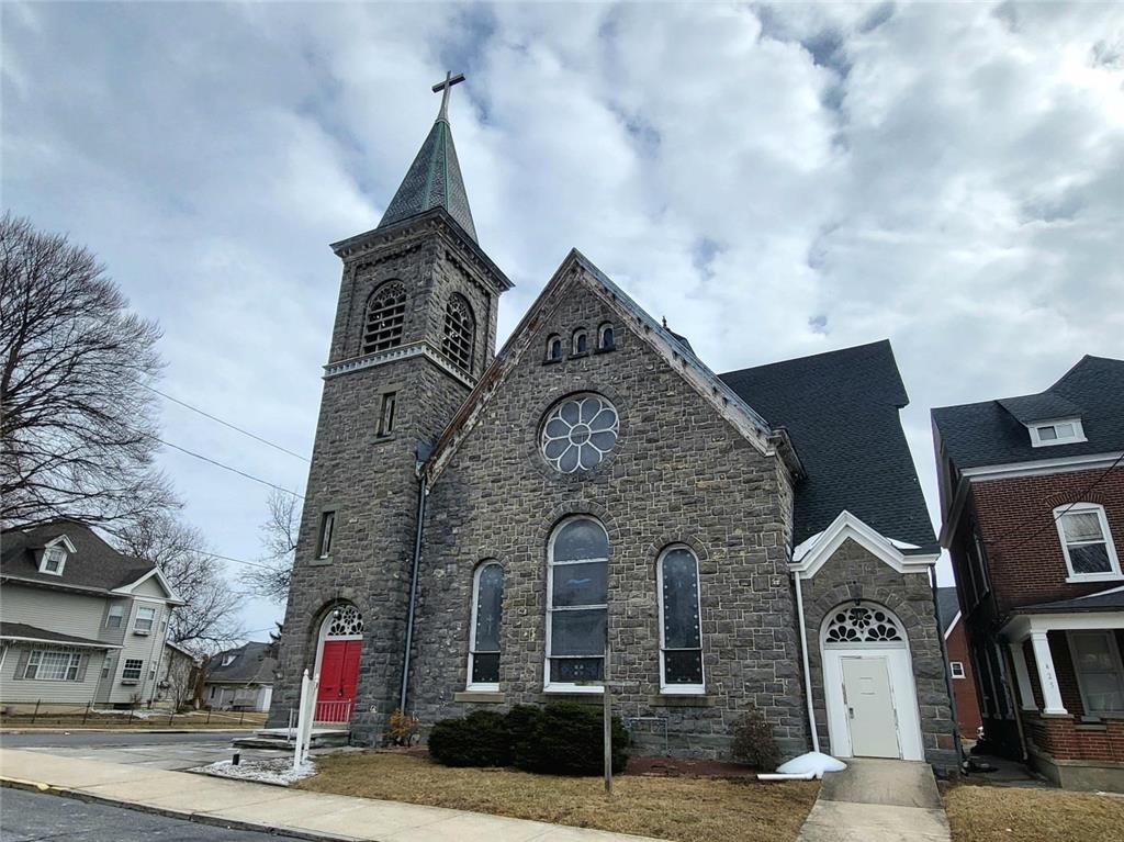 429 Walnut Street Property Photo 2