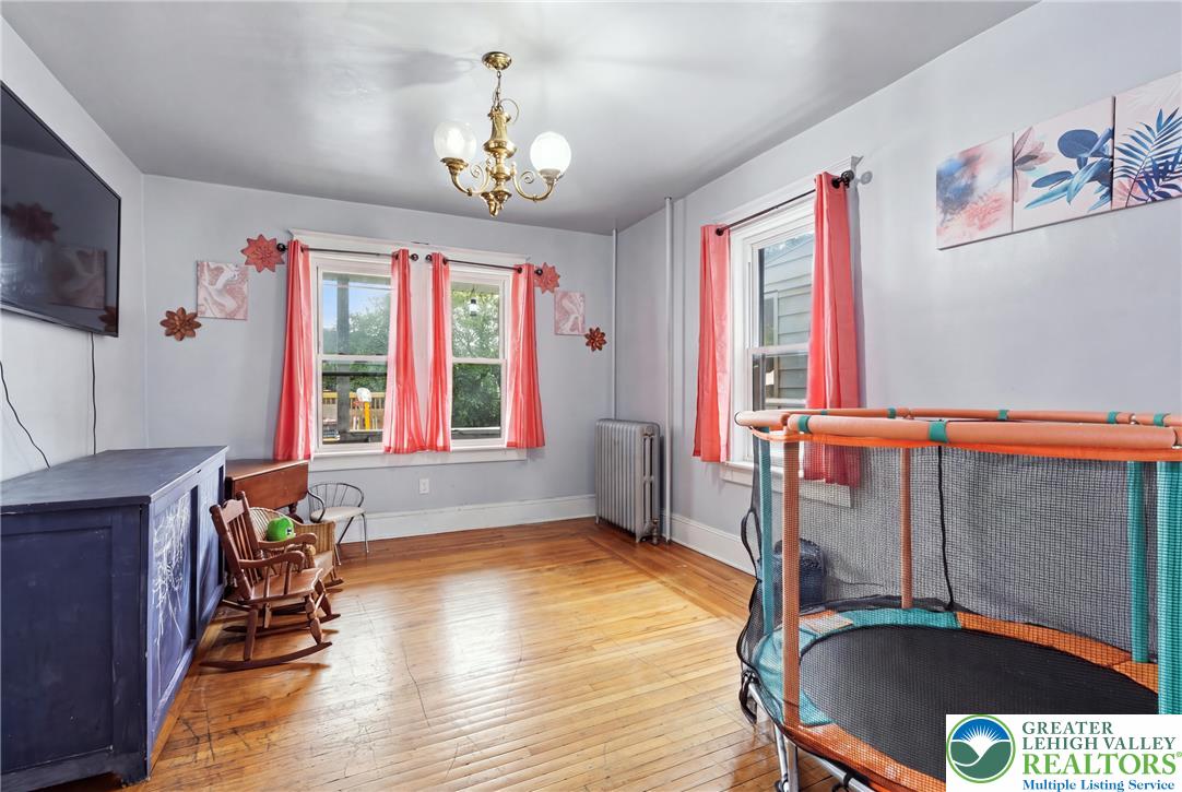 618 West Berwick Street Property Photo 10