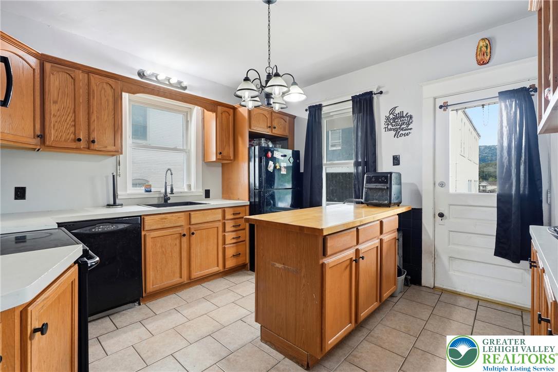 618 West Berwick Street Property Photo 17