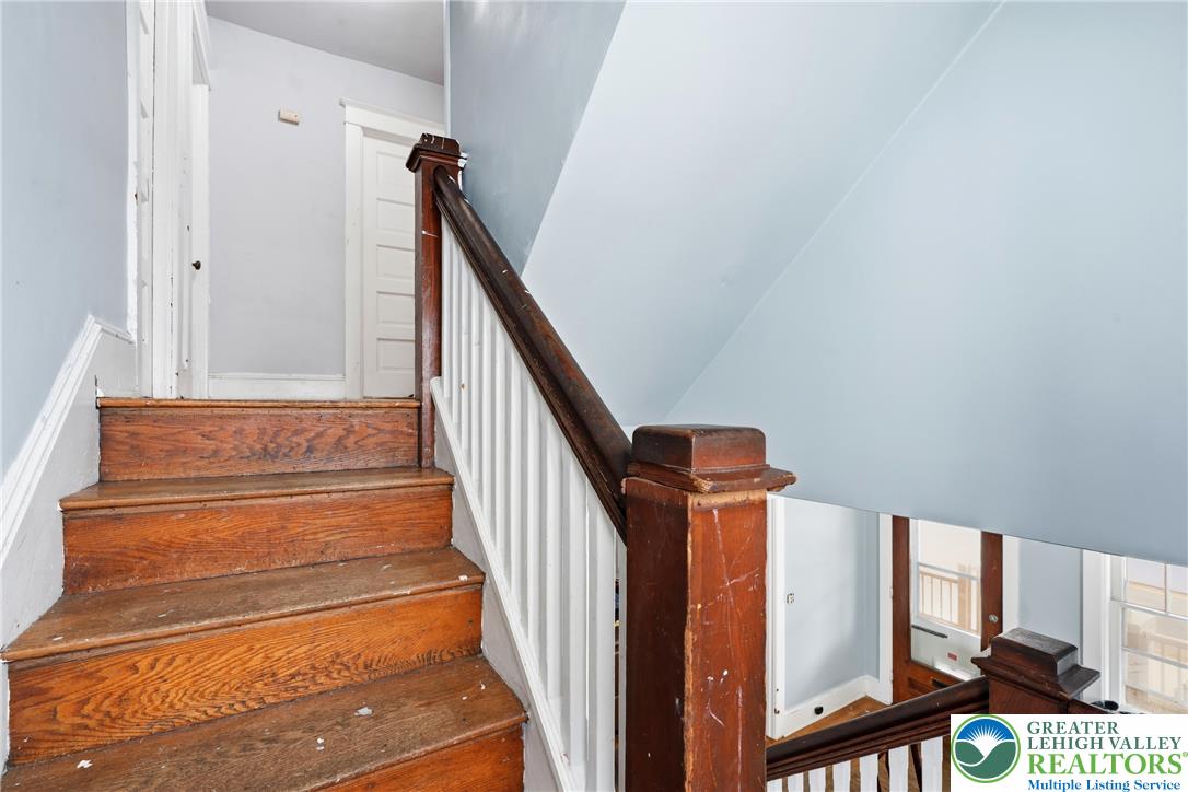 618 West Berwick Street Property Photo 20