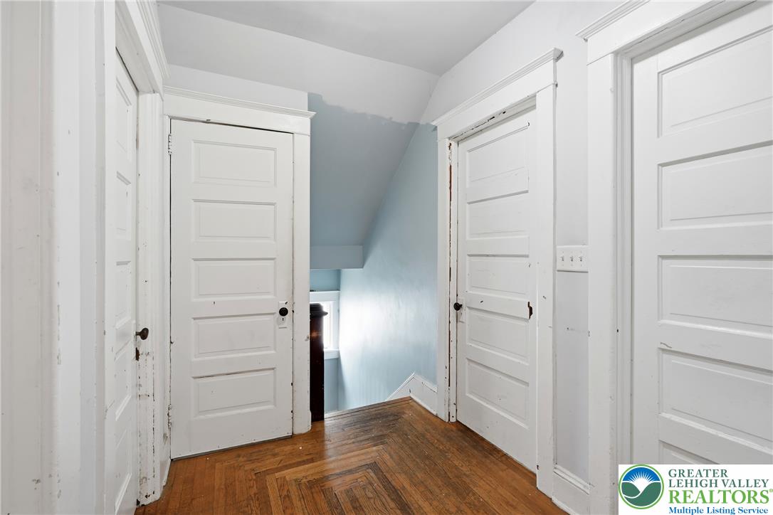 618 West Berwick Street Property Photo 21