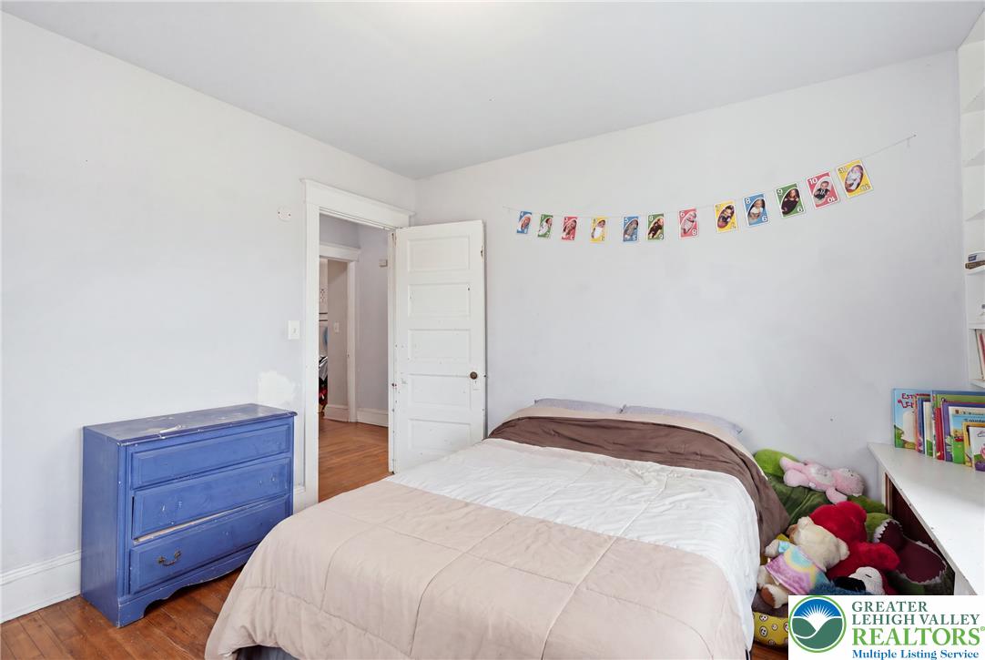 618 West Berwick Street Property Photo 25