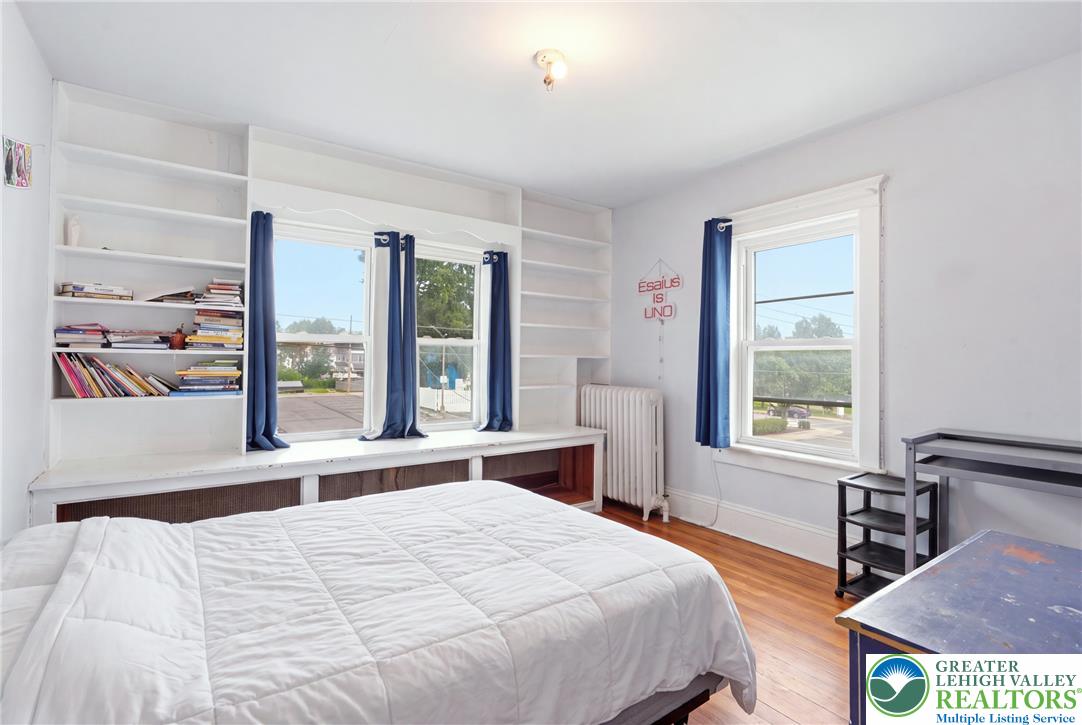 618 West Berwick Street Property Photo 26
