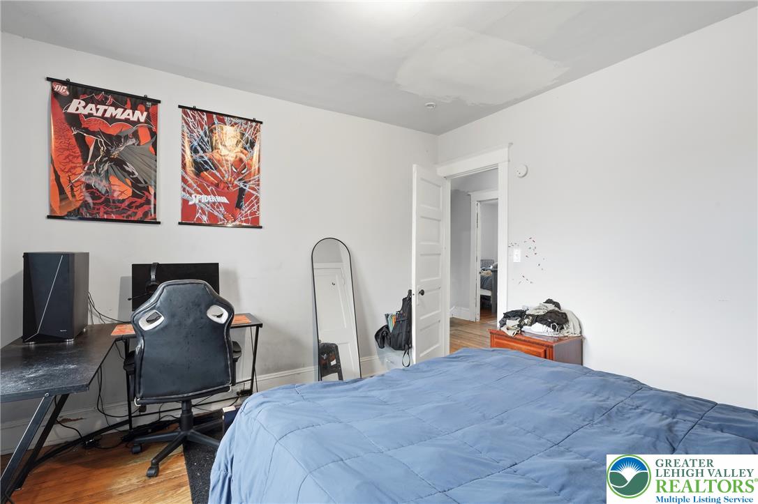 618 West Berwick Street Property Photo 28