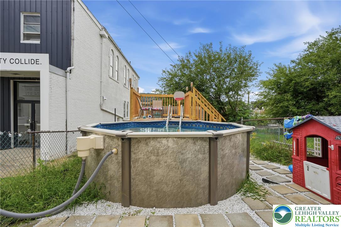 618 West Berwick Street Property Photo 44
