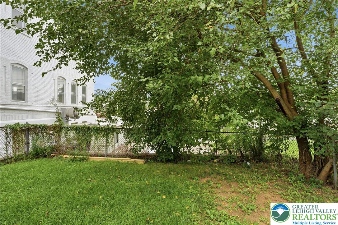 618 West Berwick Street Property Photo 47