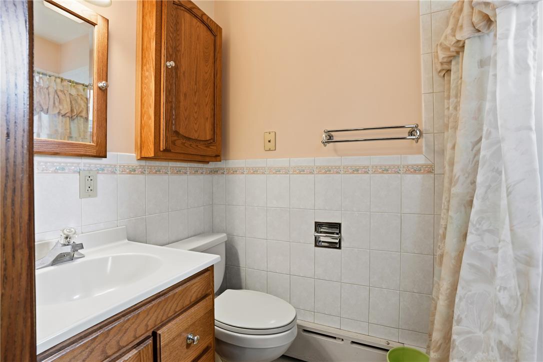 115 North New Street Property Photo 23