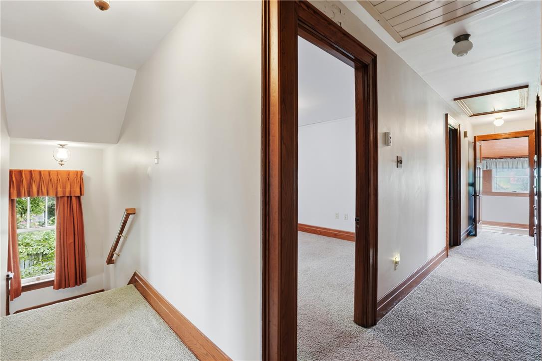115 North New Street Property Photo 26