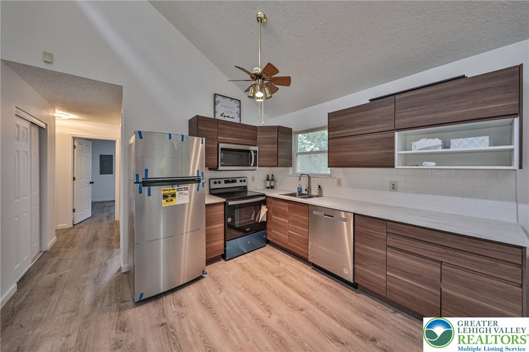 85 Caedman Drive Property Photo 12