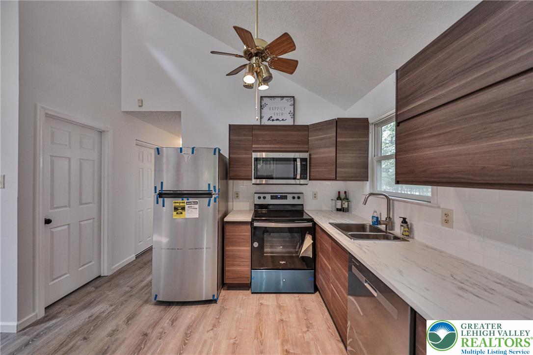 85 Caedman Drive Property Photo 14
