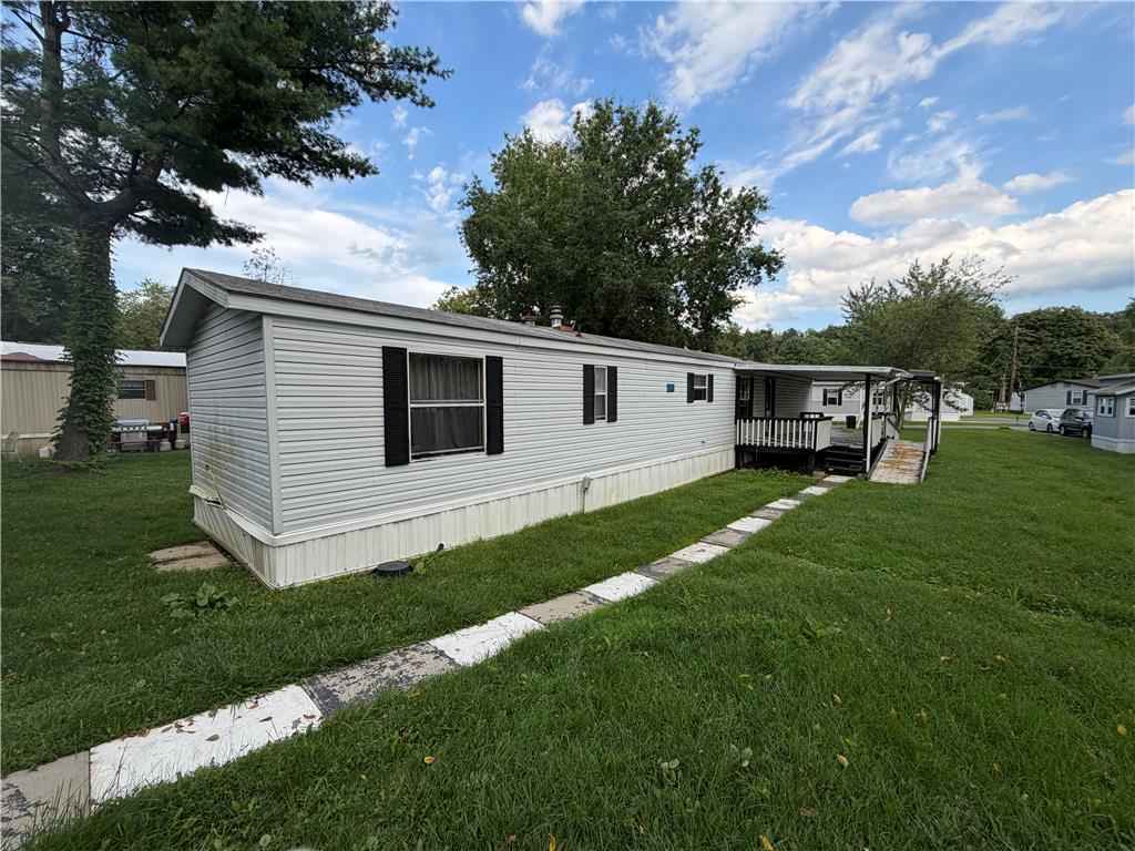 3465 Franklin Square Property Photo 15