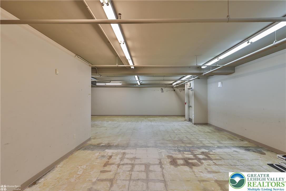 17 West 2nd Street Property Photo 39