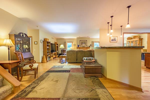 33 Bear Lane Property Photo 16