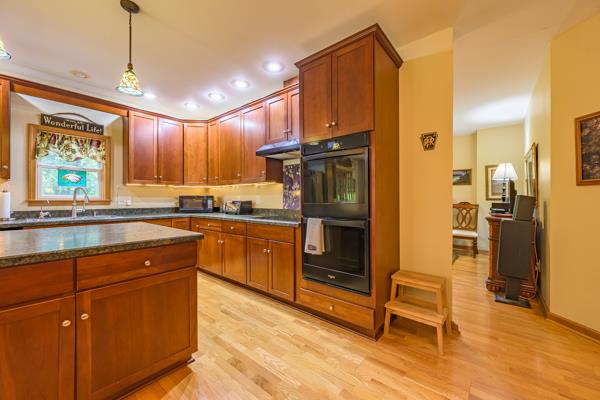 33 Bear Lane Property Photo 23