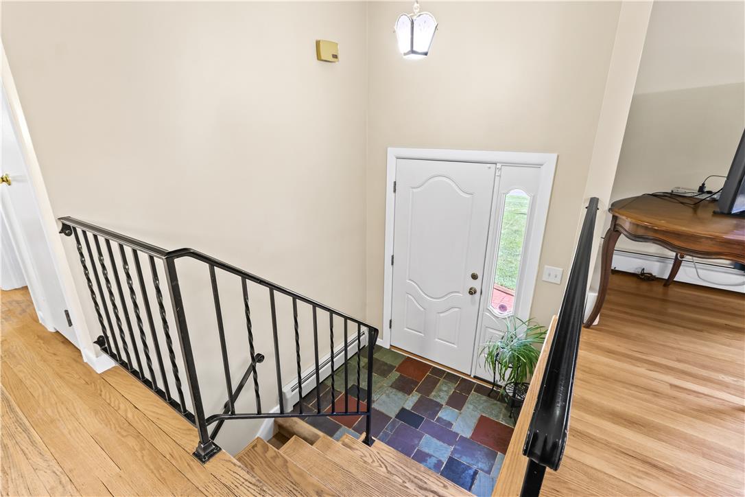 5106 Donna Drive Property Photo 3