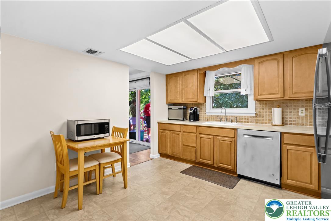 5106 Donna Drive Property Photo 10