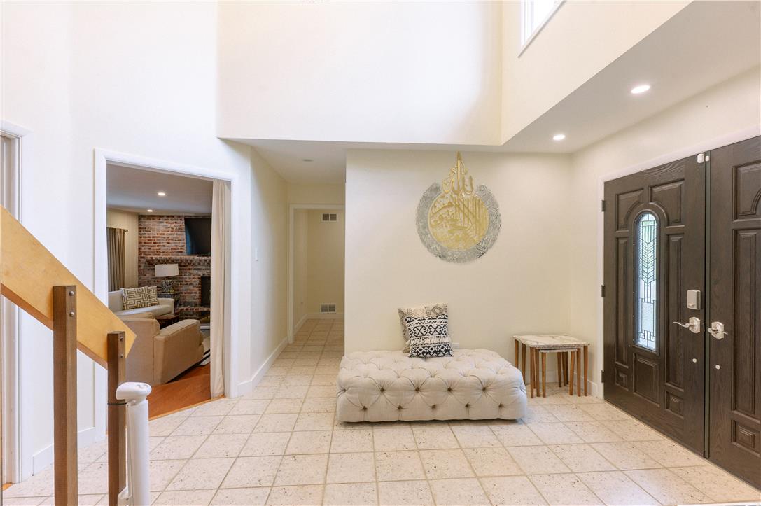 2210 Greenwood Road Property Photo 4