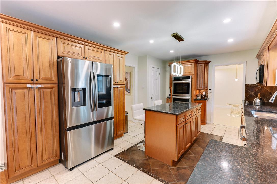 2210 Greenwood Road Property Photo 10