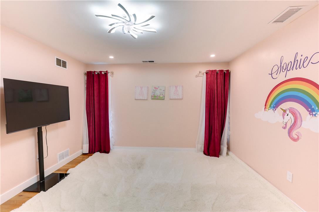 2210 Greenwood Road Property Photo 43