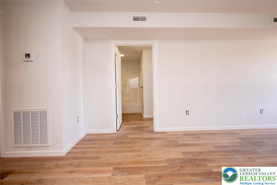 5994 Coplay Road 4 Property Photo 5