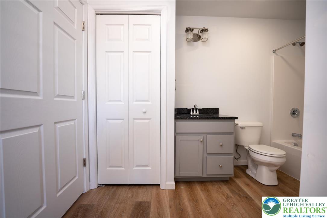 5994 Coplay Road 4 Property Photo 10