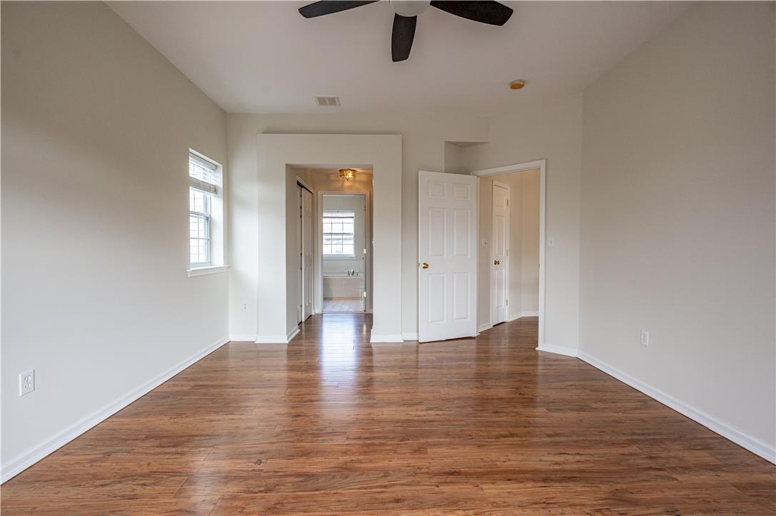 1035 Jervin Drive Property Photo 28