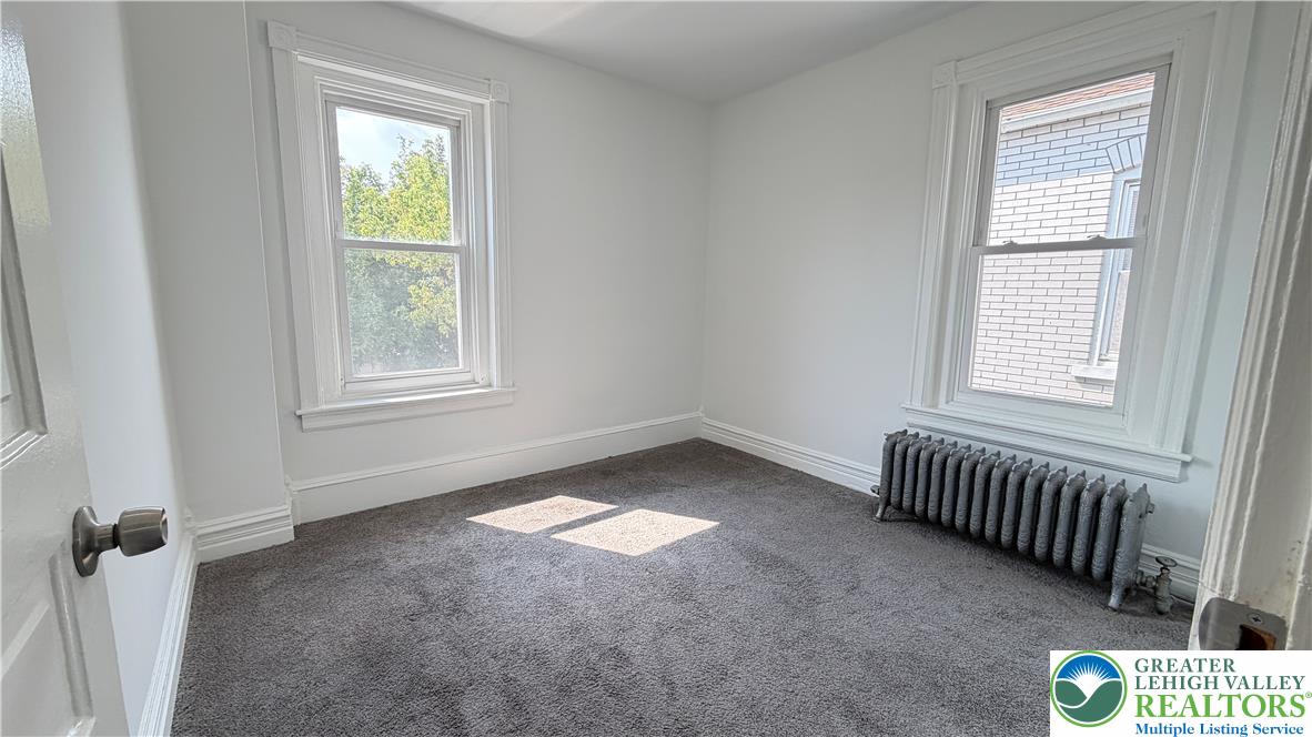 728 North Railroad Street Property Photo 10