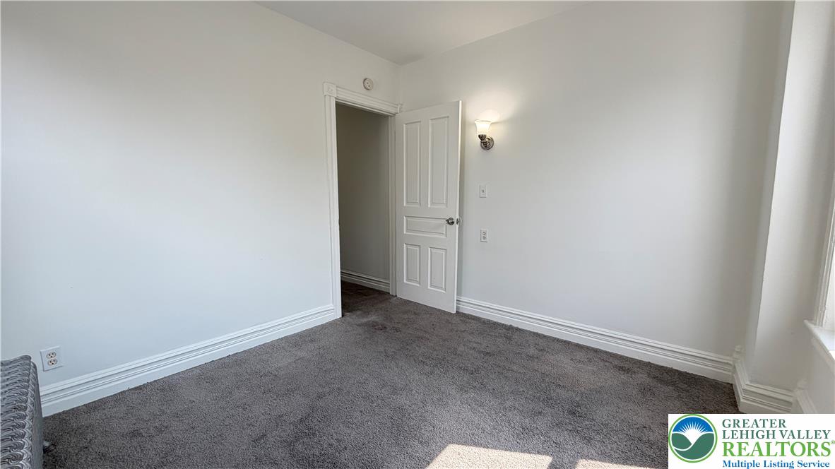 728 North Railroad Street Property Photo 11