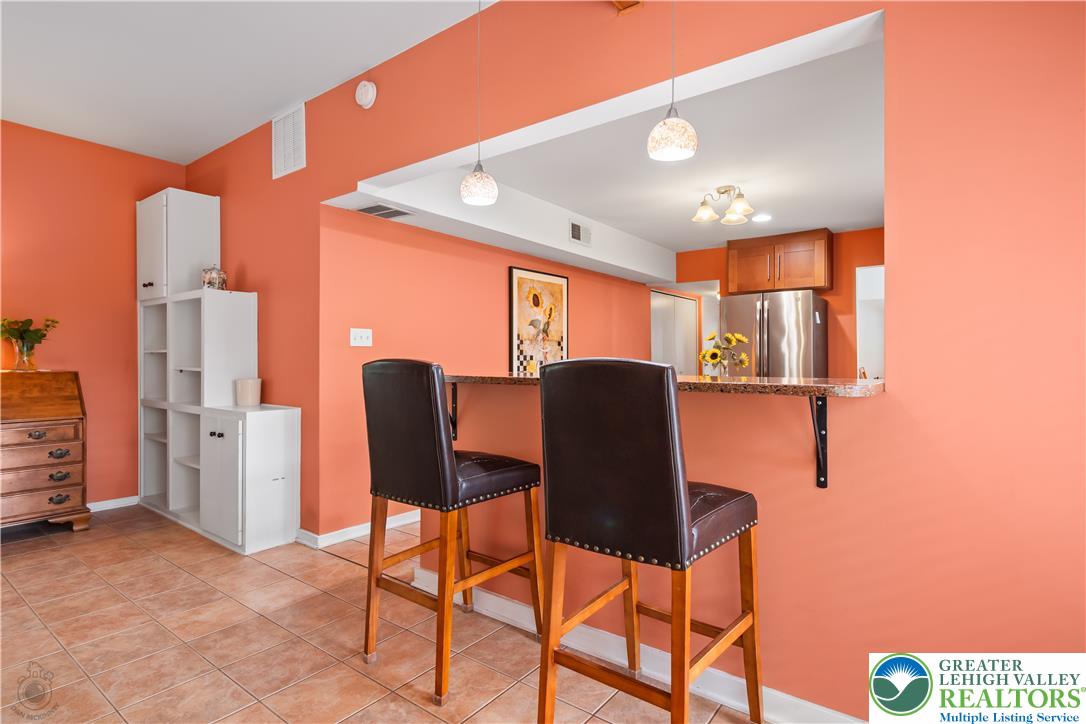 7942 Woodsbluff Run Property Photo 18