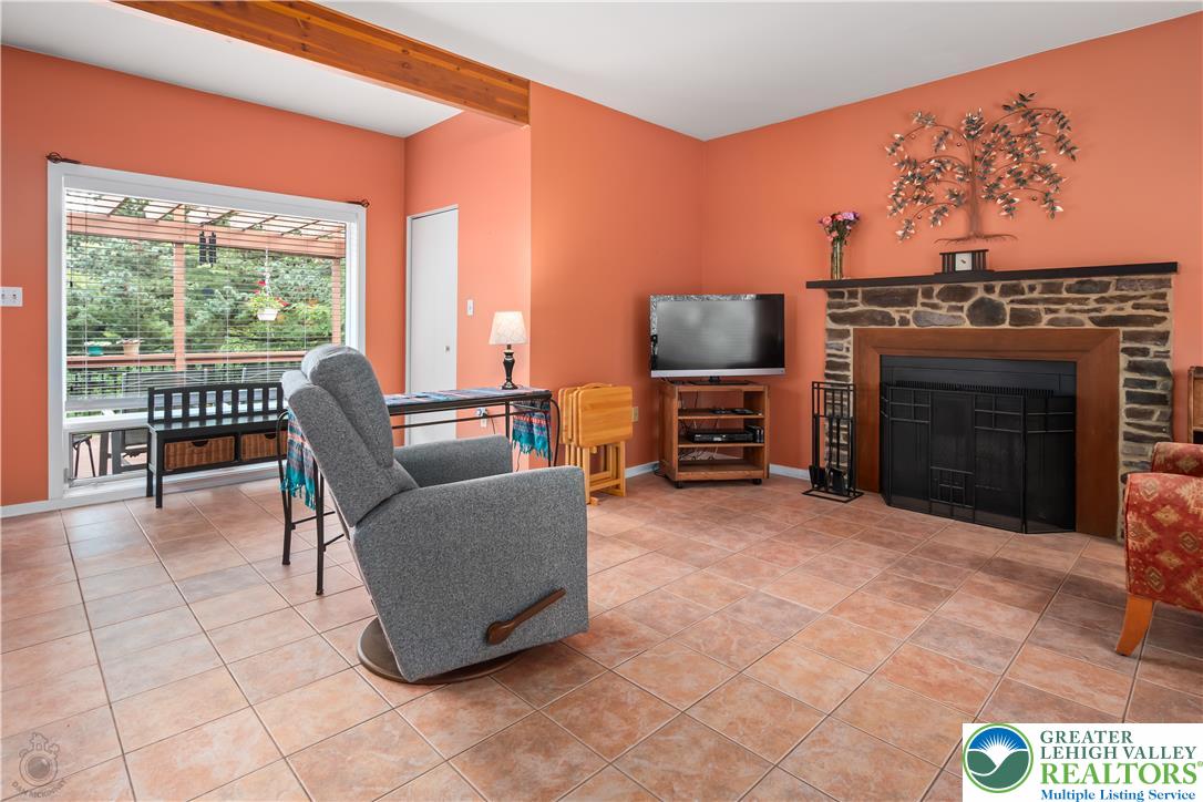 7942 Woodsbluff Run Property Photo 20