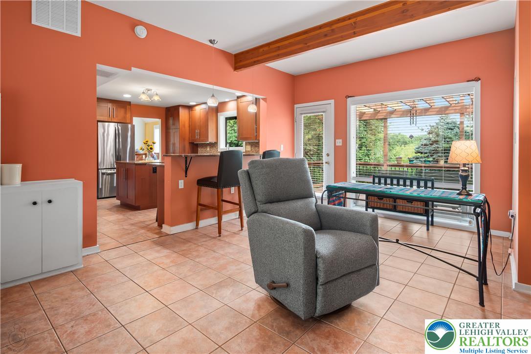 7942 Woodsbluff Run Property Photo 21