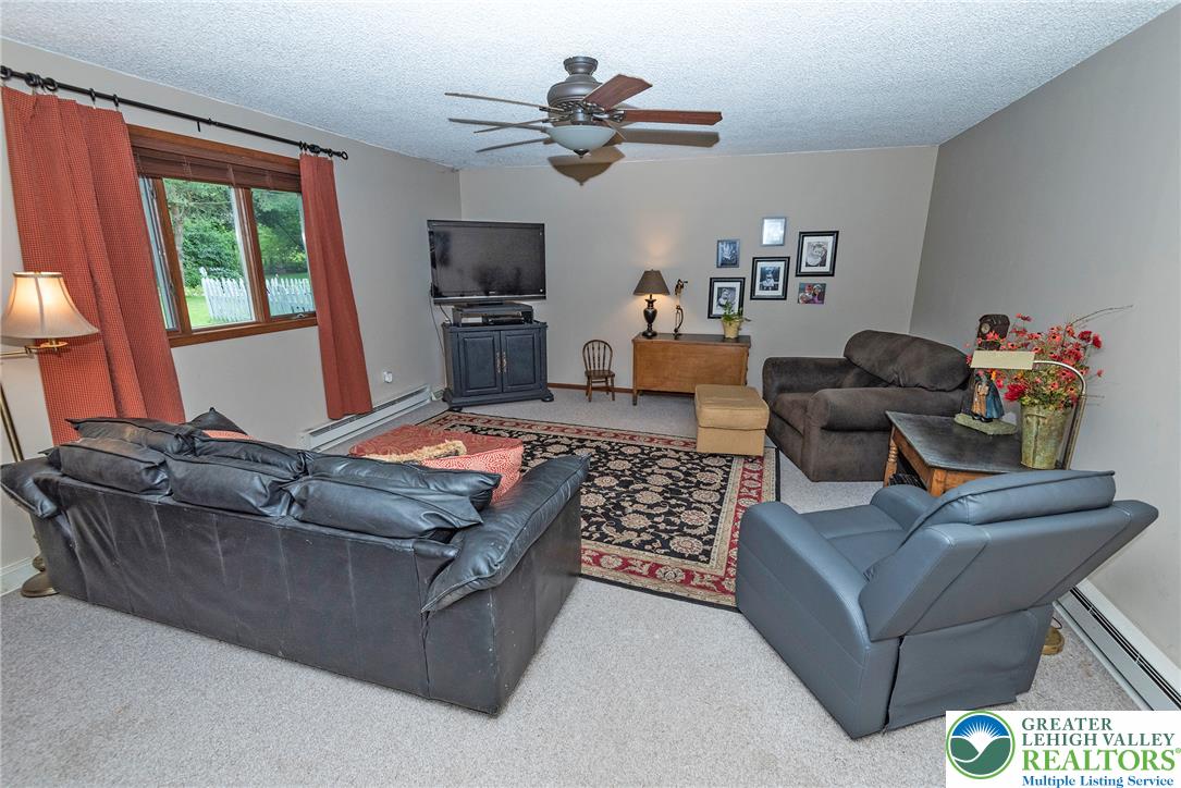 419 Crestmont Street Property Photo 16