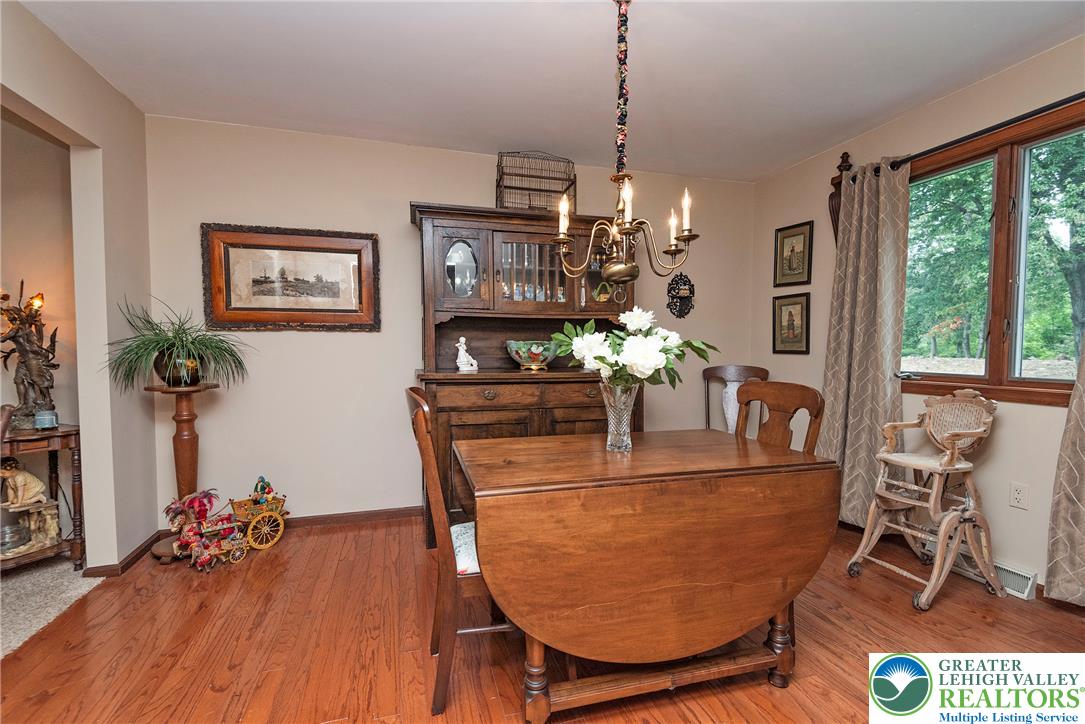 419 Crestmont Street Property Photo 22