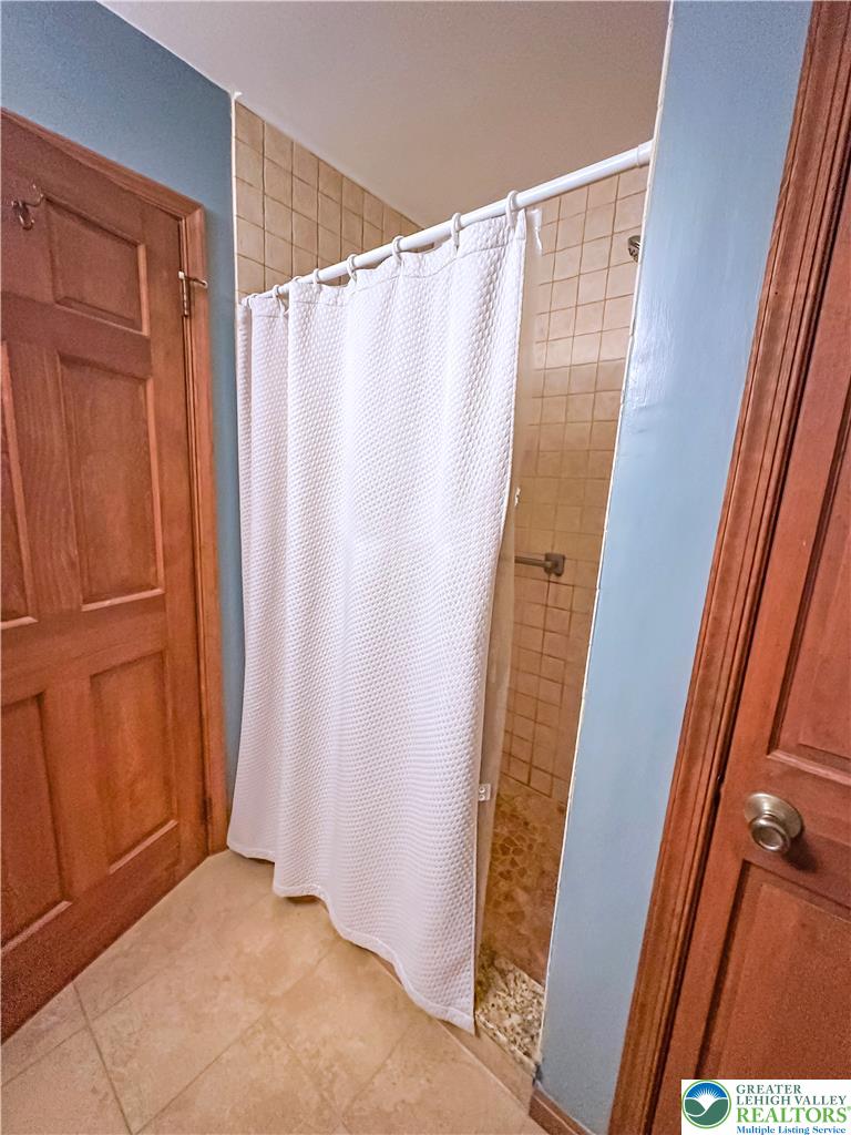 419 Crestmont Street Property Photo 49
