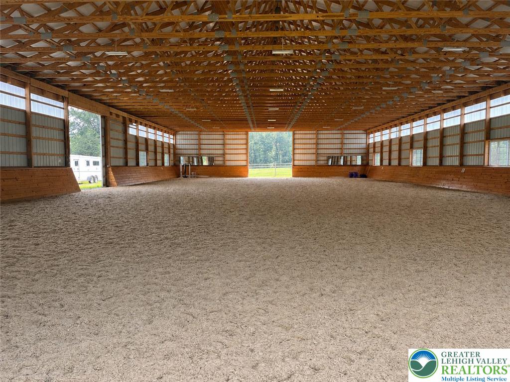 2053 Mountain View Drive Property Photo 6