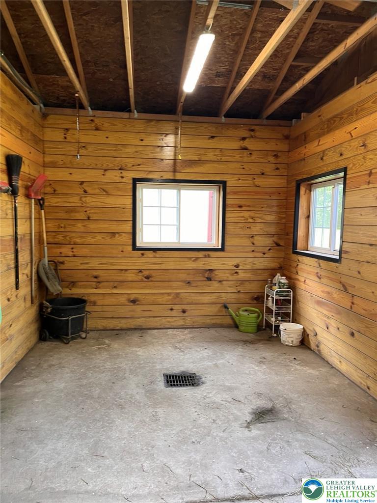 2053 Mountain View Drive Property Photo 8