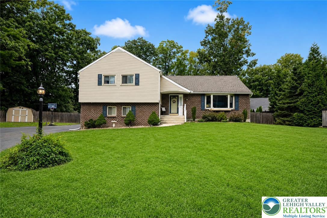 2156 Rose Lane Property Photo 1