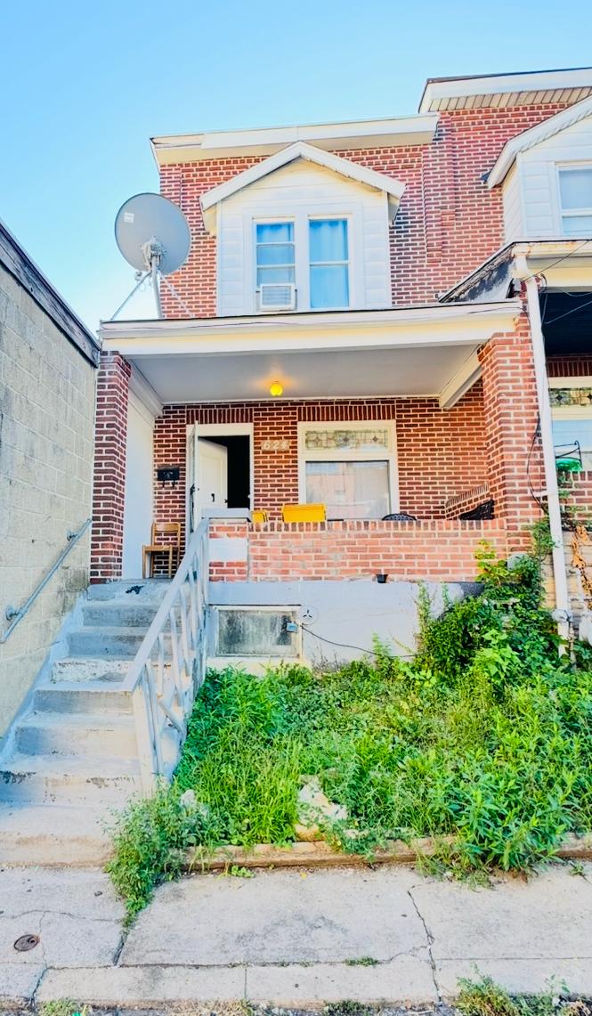 624 North Mohr Street Property Photo 1