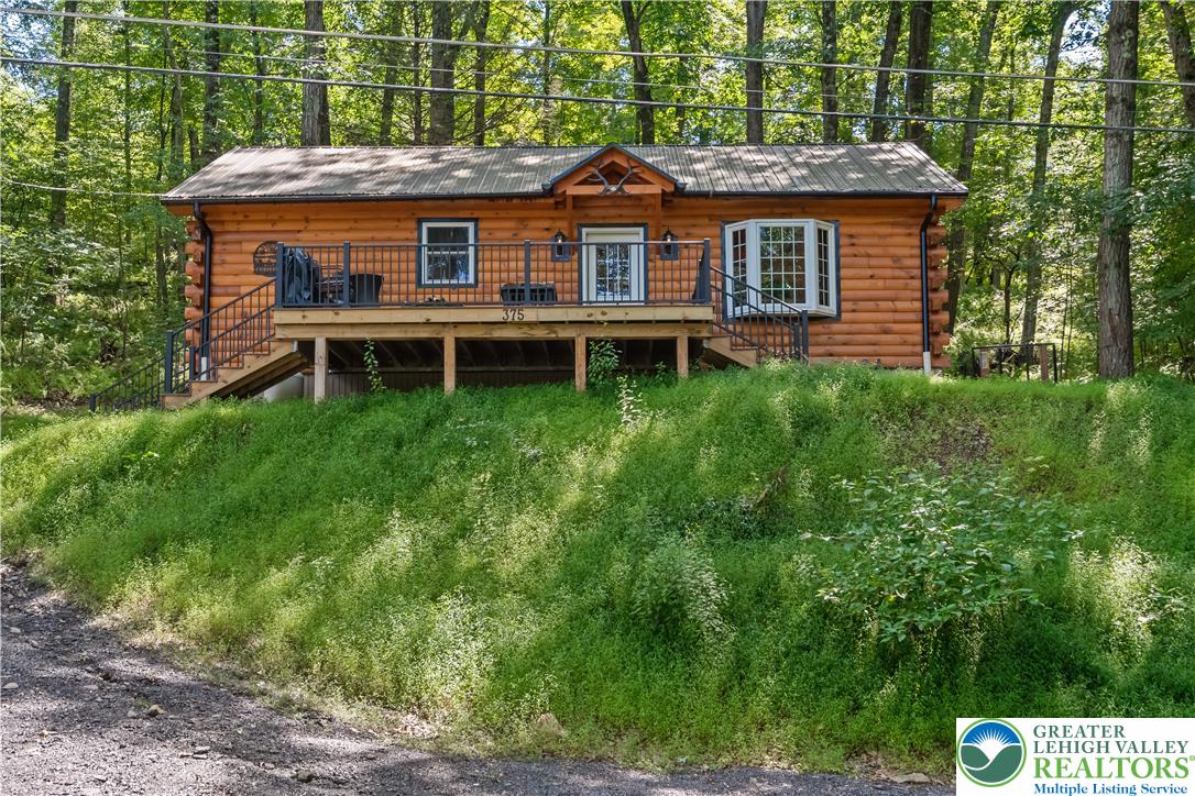 375 Rustic Lane Property Photo 6