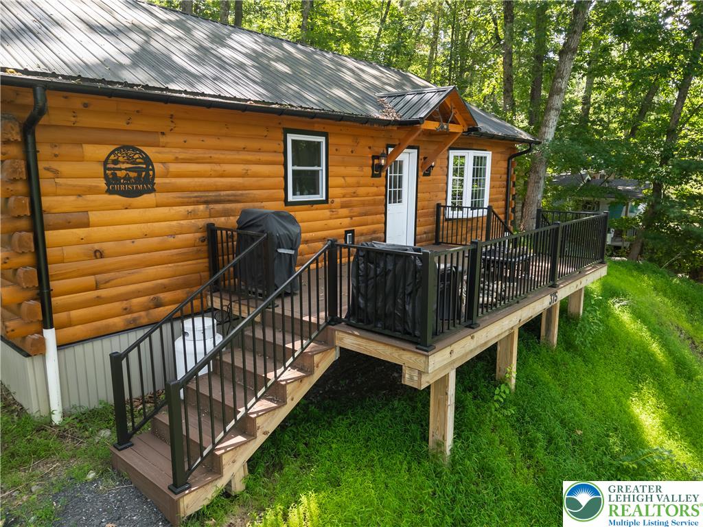 375 Rustic Lane Property Photo 7
